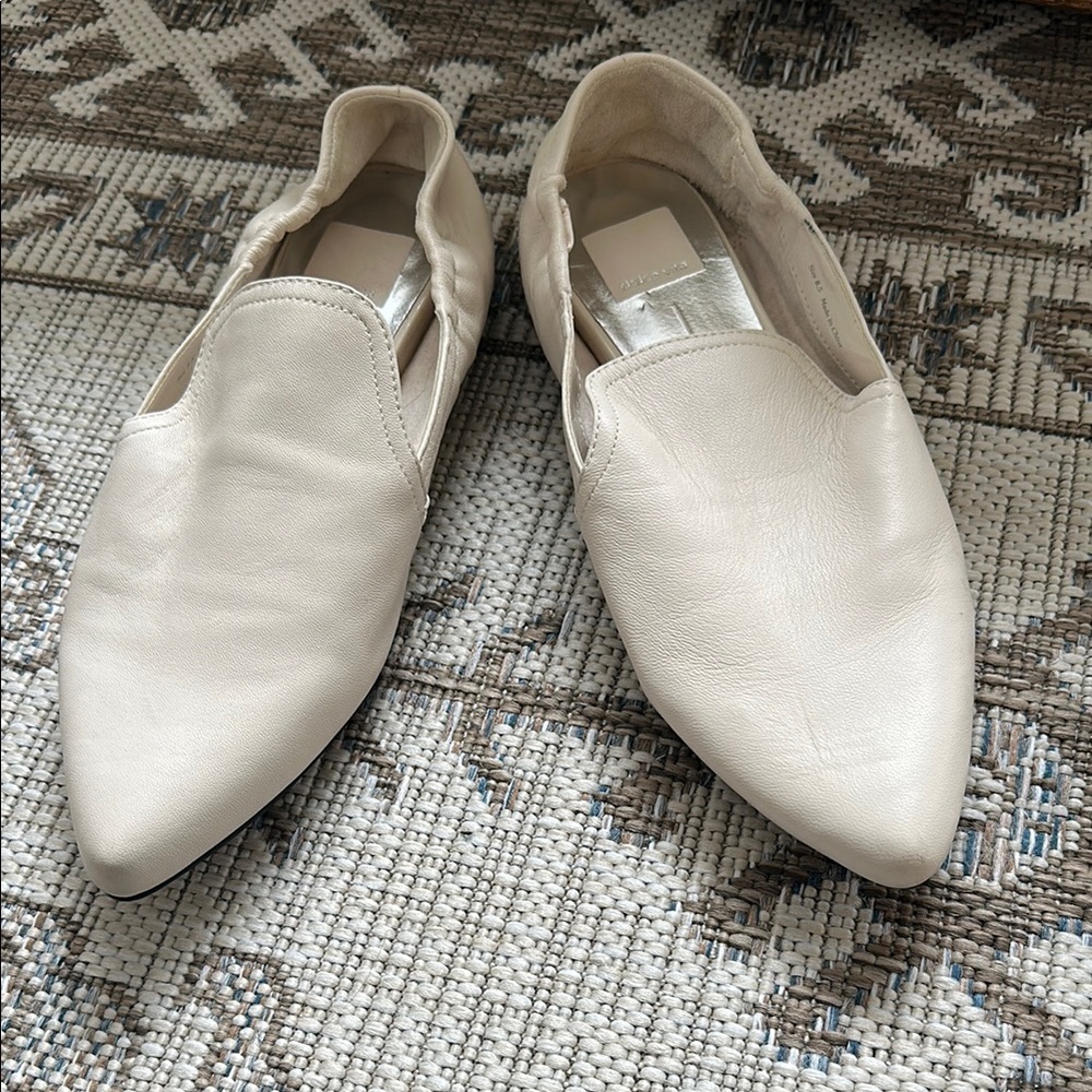 Dolce Vita Cream and White Flats Sleek Minimalist Design